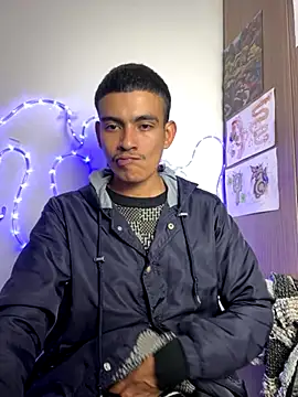 Snapshot of sorry-mom69 chatting on 11/22/25, 04:22 sorry-mom69 online show from 11/22/25, 04:22