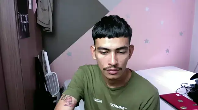 Snapshot of sorry-mom69 chatting on 02/12/25, 05:48 sorry-mom69 online show from 02/12/25, 05:48