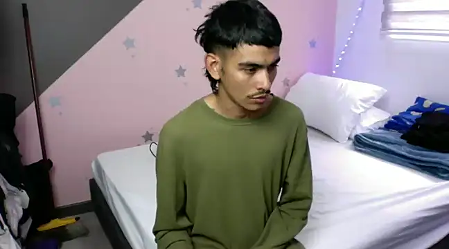 Snapshot of sorry-mom69 chatting on 01/24/25, 05:11 sorry-mom69 online show from 01/24/25, 05:11