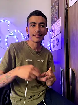 Snapshot of sorry-mom69 chatting on 11/27/25, 12:49 sorry-mom69 online show from 11/27/25, 12:49