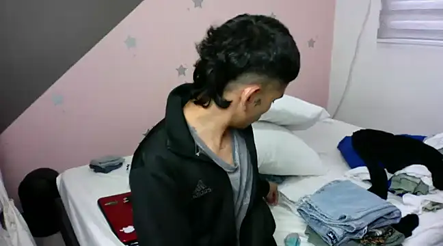 Snapshot of sorry-mom69 chatting on 01/31/25, 10:31 sorry-mom69 online show from 01/31/25, 10:31