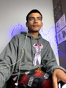 Snapshot of sorry-mom69 chatting on 12/05/25, 01:21 sorry-mom69 online show from 12/05/25, 01:21