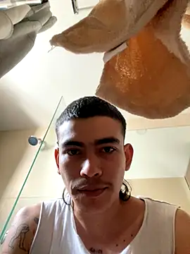 Snapshot of sorry-mom69 chatting on 11/10/25, 02:22 sorry-mom69 online show from 11/10/25, 02:22