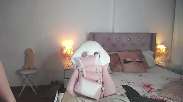 destinysweet21 online show from 02/23/25, 10:17