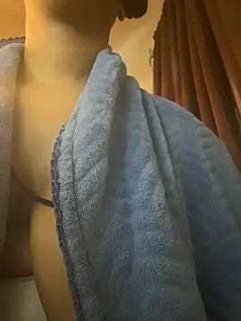 nickytheehawtie online show from 03/18/26, 02:08