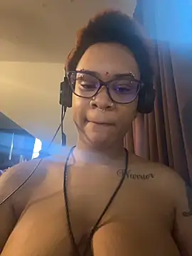 nickytheehawtie online show from 03/04/26, 02:14