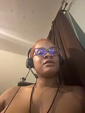 nickytheehawtie online show from 03/15/26, 04:30