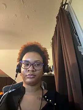 Snapshot of nickytheehawtie chatting on 02/21/26, 11:51 nickytheehawtie online show from 02/21/26, 11:51