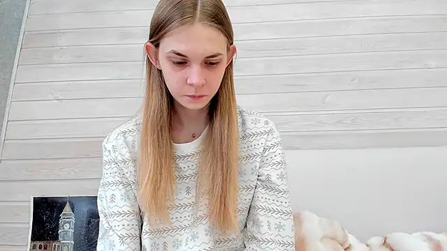 molly hunt  online show from 02/27/25, 02:57