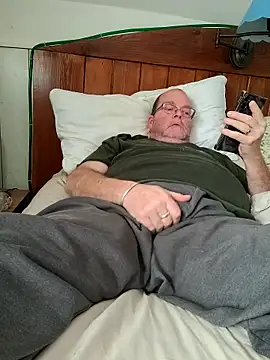 mrwizard4570 online show from 02/11/26, 03:23