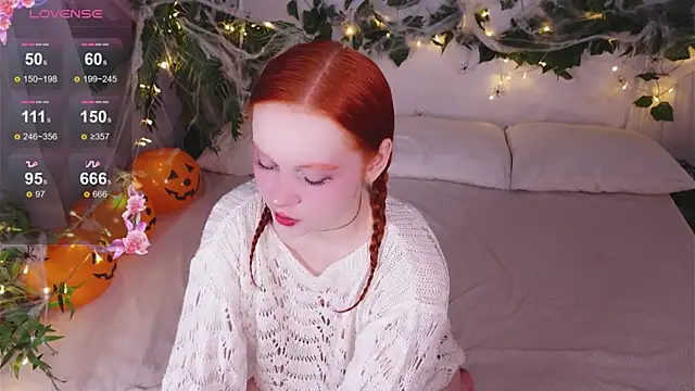 Snapshot of Elfa_Mirielle chatting on 11/06/25, 05:55 Elfa Mirielle online show from 11/06/25, 05:55