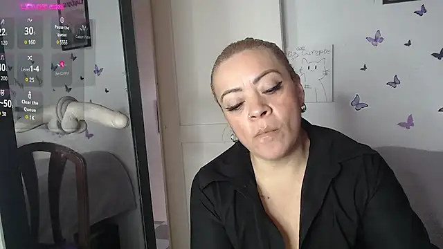 Snapshot of LIila28six chatting on 02/27/25, 12:23 LIila28six online show from 02/27/25, 12:23