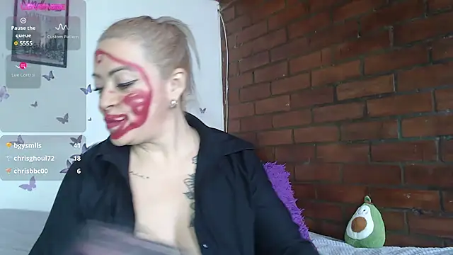 Snapshot of LIila28six chatting on 02/27/25, 03:26 LIila28six online show from 02/27/25, 03:26