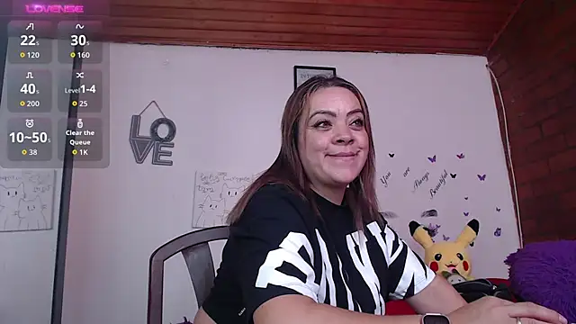 LIila28six online show from 11/30/25, 07:03