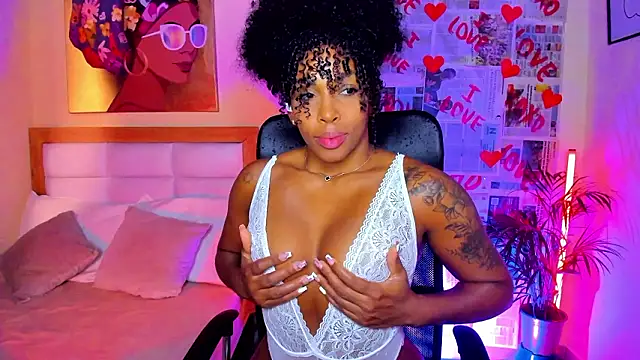 AitanaBrown  online show from 02/15/26, 02:27