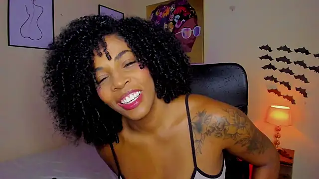 AitanaBrown  online show from 10/30/25, 09:33