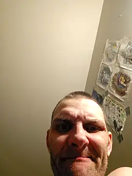 Snapshot of Bigcock666467 chatting on 12/19/25, 03:43 Bigcock666467 online show from 12/19/25, 03:43