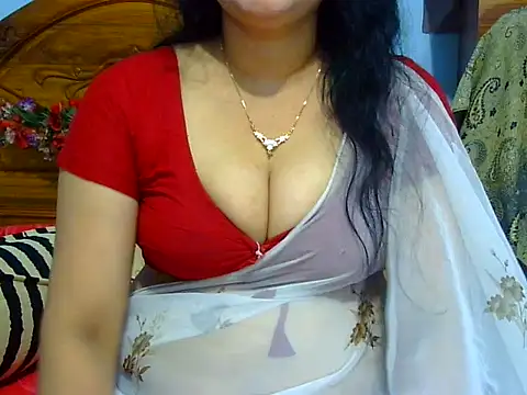 Snapshot of Daneldayna chatting on 10/07/25, 05:25 Daneldayna online show from 10/07/25, 05:25