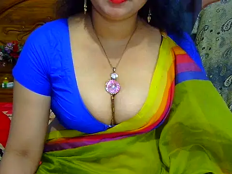 Snapshot of Daneldayna chatting on 10/02/25, 07:17 Daneldayna online show from 10/02/25, 07:17