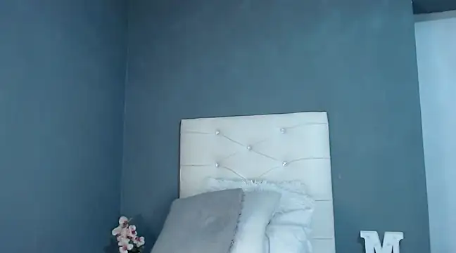  MoniqueLovay  online show from 02/23/25, 08:33