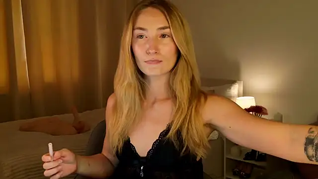 bella  rose online show from 06/18/26, 11:26