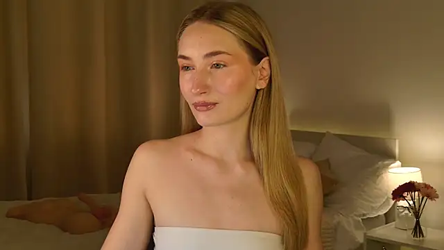 bella  rose online show from 03/12/26, 10:30