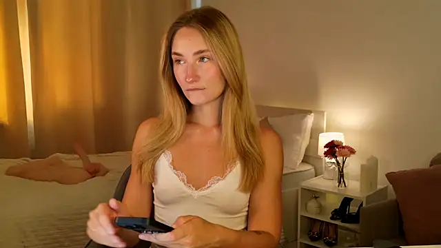 bella  rose online show from 05/11/26, 12:06