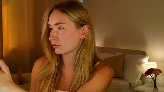 bella  rose online show from 04/29/26, 12:09