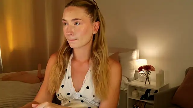 bella  rose online show from 06/26/26, 11:49