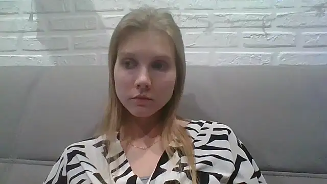 MaryMiton online show from 10/19/25, 01:03