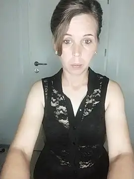 Snapshot of loveis007 chatting on 09/15/25, 07:14 loveis007 online show from 09/15/25, 07:14