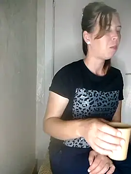 Snapshot of loveis007 chatting on 09/08/25, 07:24 loveis007 online show from 09/08/25, 07:24