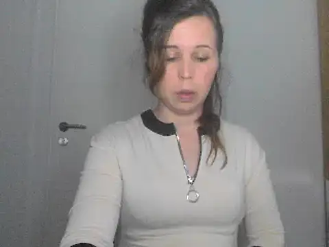 Snapshot of loveis007 chatting on 03/10/25, 09:29 loveis007 online show from 03/10/25, 09:29