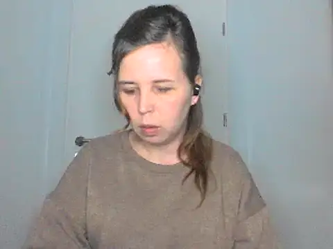 Snapshot of loveis007 chatting on 03/20/25, 08:40 loveis007 online show from 03/20/25, 08:40