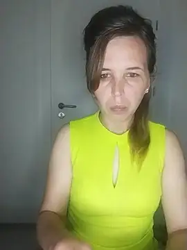 Snapshot of loveis007 chatting on 09/19/25, 09:19 loveis007 online show from 09/19/25, 09:19