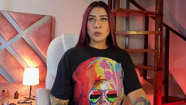  kelly hous36 online show from 12/04/25, 11:31