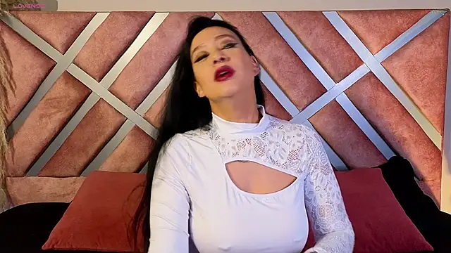  kelly hous36 online show from 03/19/25, 12:34