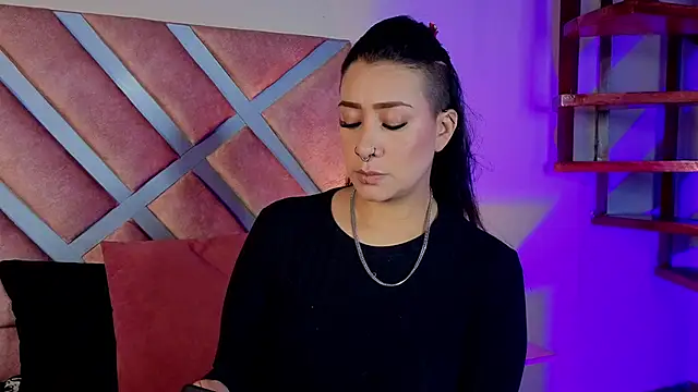  kelly hous36 online show from 04/13/26, 12:31