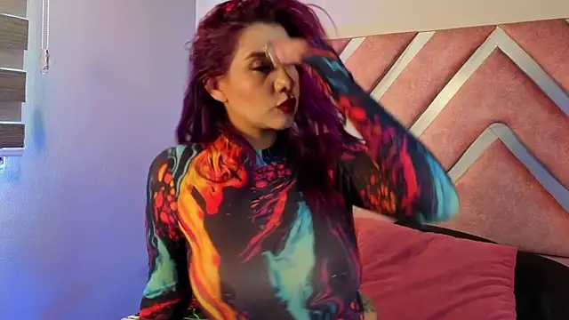  kelly hous36 online show from 11/12/25, 12:53