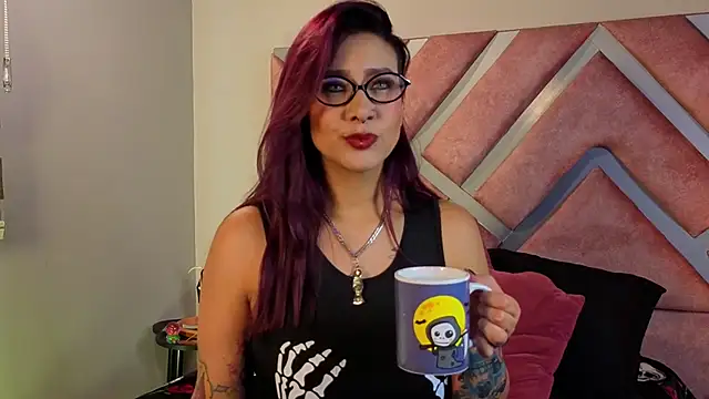  kelly hous36 online show from 11/21/25, 05:12