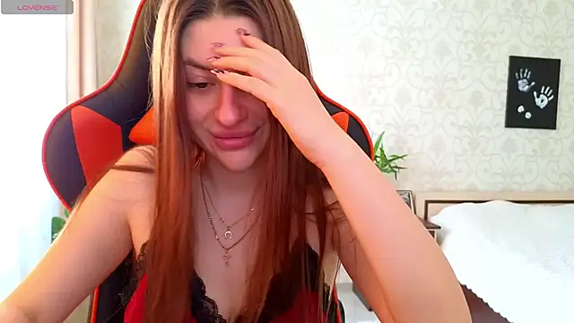 Elishka  online show from 04/21/26, 05:47