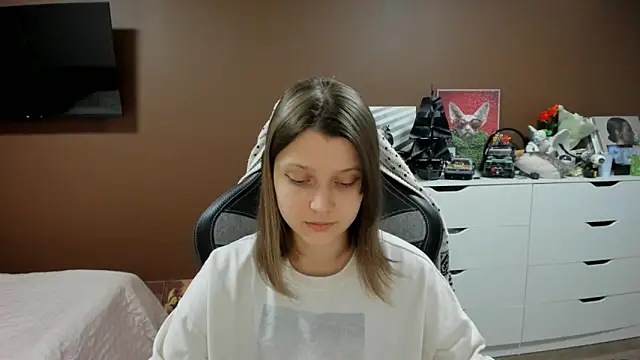 SoniNesti online show from 04/25/26, 04:37