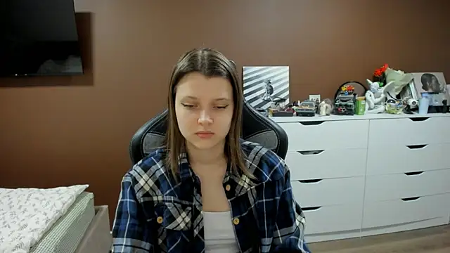 SoniNesti online show from 04/02/26, 02:57