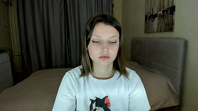 SoniNesti online show from 10/14/25, 02:28