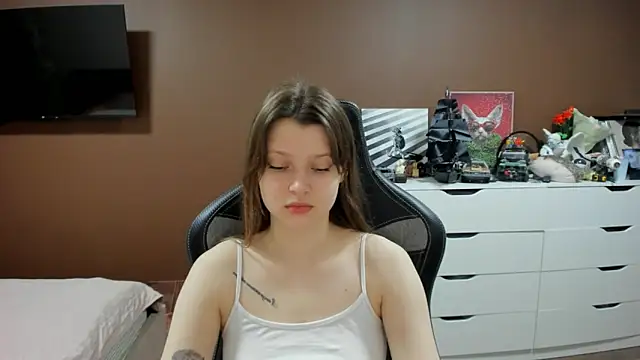 SoniNesti online show from 04/30/26, 02:35