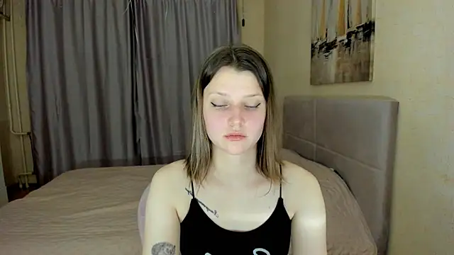 SoniNesti online show from 10/24/25, 04:17