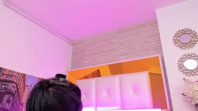 ShaniaBrownn online show from 01/14/26, 07:50