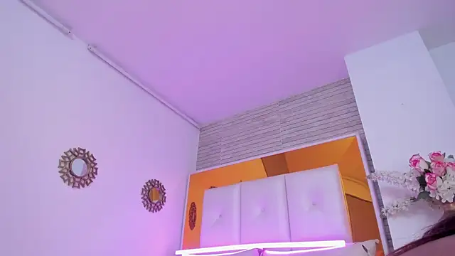 ShaniaBrownn online show from 03/15/25, 10:44
