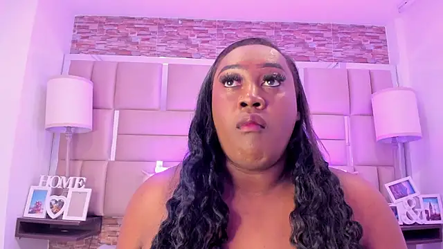 ShaniaBrownn online show from 03/10/26, 07:40