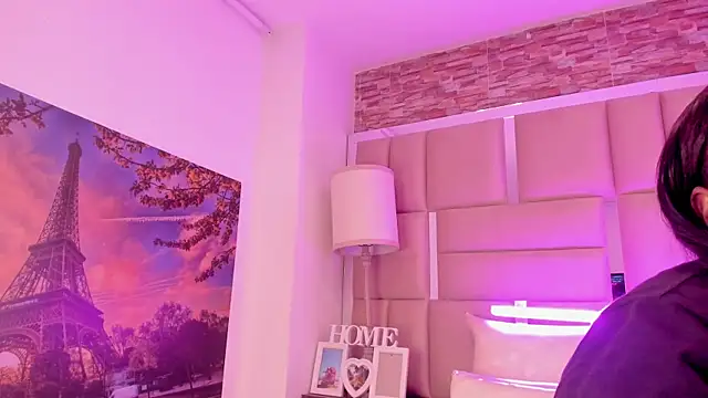 ShaniaBrownn online show from 02/24/26, 07:48